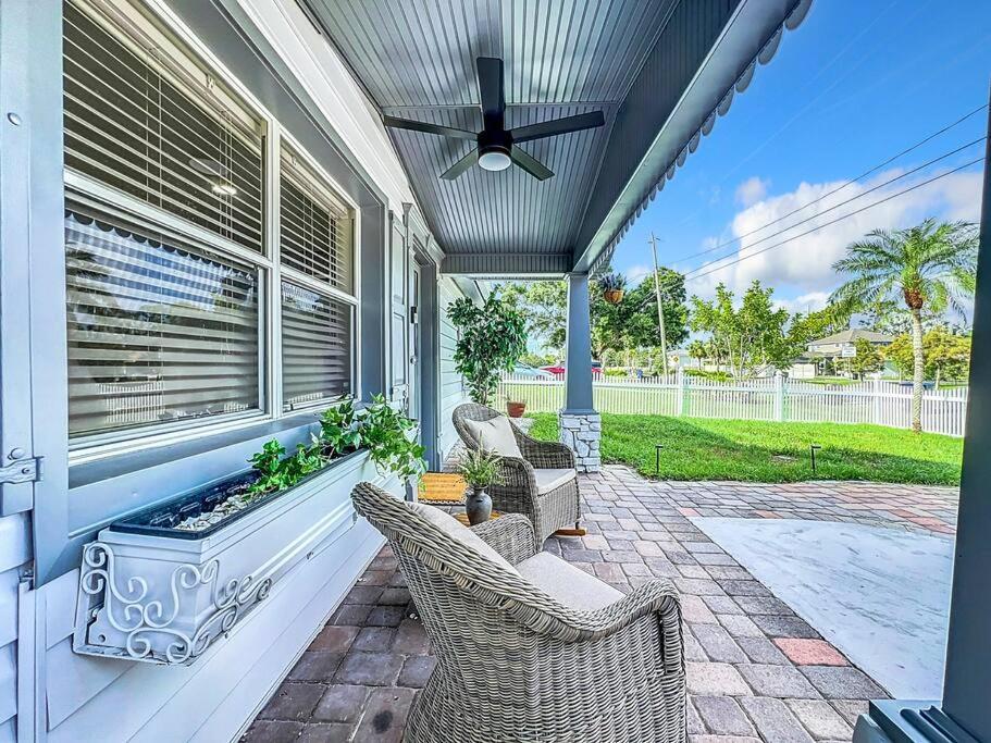 Poolside Paradise Near Siesta Key Beach 사라소타 외부 사진